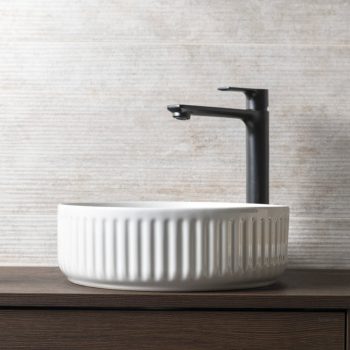 Pultra szerelhető mosdók